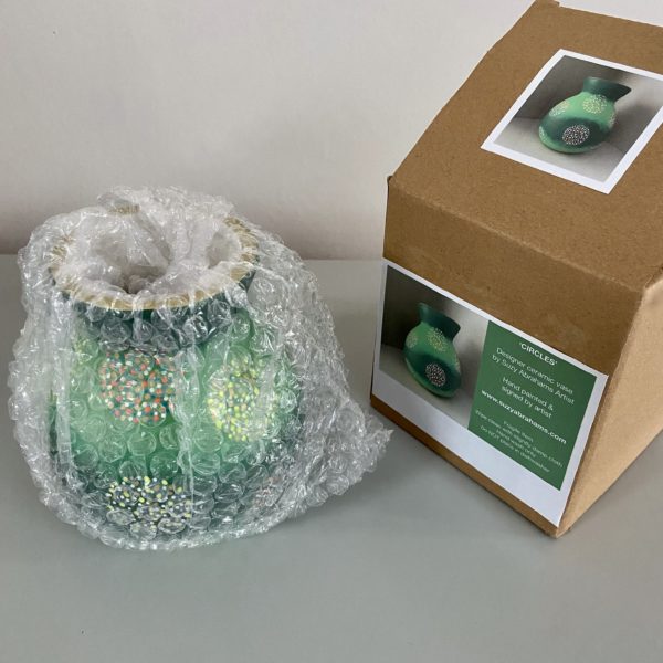 Circles Vase & packaging